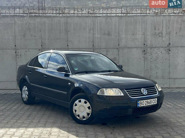 Черный Фольксваген Пассат, объемом двигателя 1.6 л и пробегом 258 тыс. км за 4499 $, фото 7 на Automoto.ua