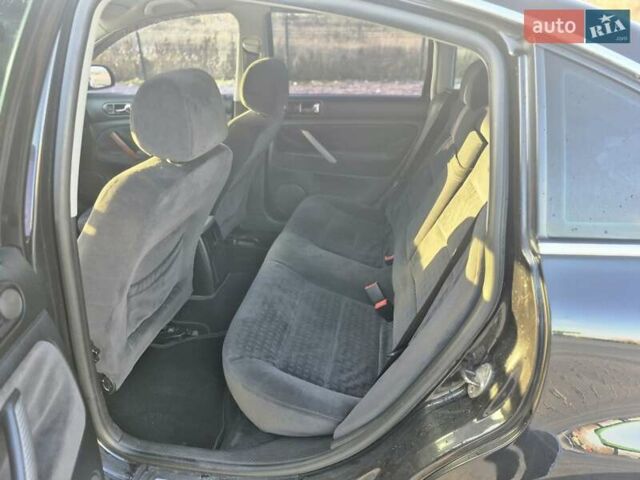 Черный Фольксваген Пассат, объемом двигателя 2.77 л и пробегом 342 тыс. км за 3500 $, фото 14 на Automoto.ua