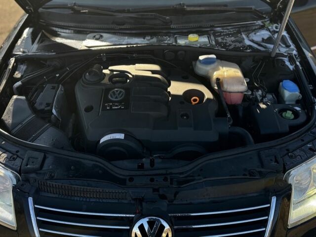 Черный Фольксваген Пассат, объемом двигателя 1.9 л и пробегом 407 тыс. км за 3899 $, фото 6 на Automoto.ua