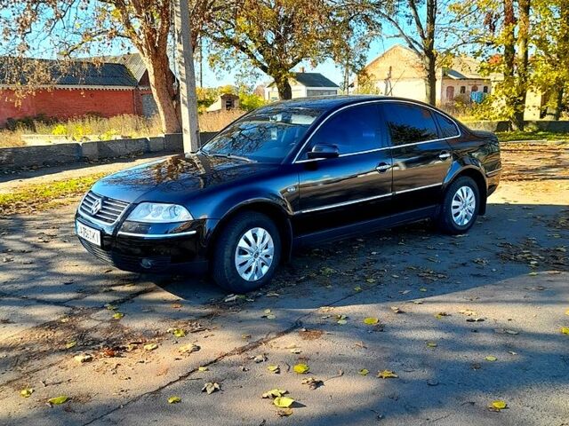 Черный Фольксваген Пассат, объемом двигателя 1.8 л и пробегом 370 тыс. км за 4500 $, фото 4 на Automoto.ua