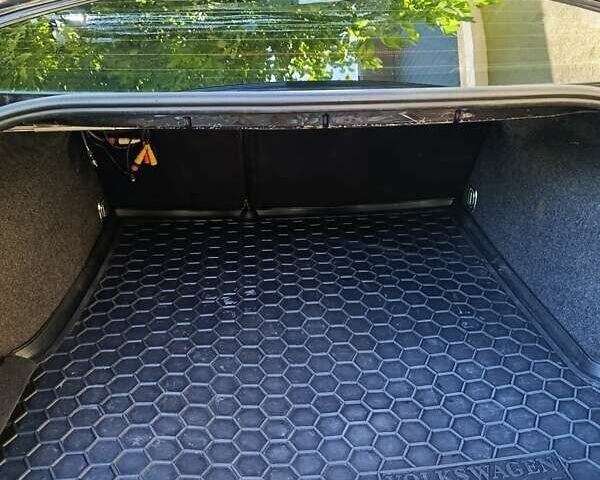 Черный Фольксваген Пассат, объемом двигателя 1.98 л и пробегом 443 тыс. км за 3800 $, фото 5 на Automoto.ua