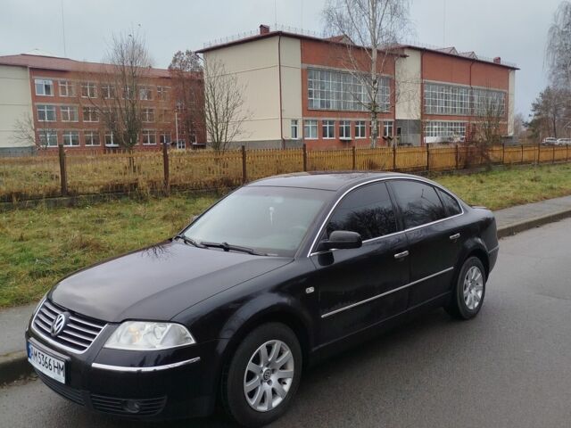 Черный Фольксваген Пассат, объемом двигателя 2 л и пробегом 300 тыс. км за 4800 $, фото 6 на Automoto.ua