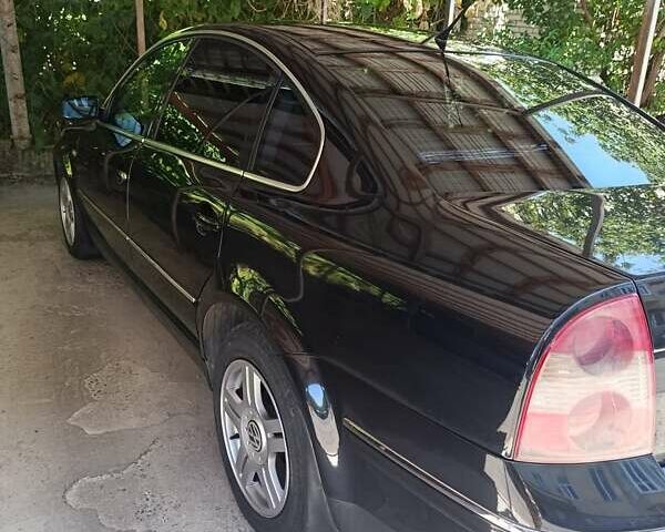 Черный Фольксваген Пассат, объемом двигателя 1.98 л и пробегом 443 тыс. км за 3800 $, фото 1 на Automoto.ua