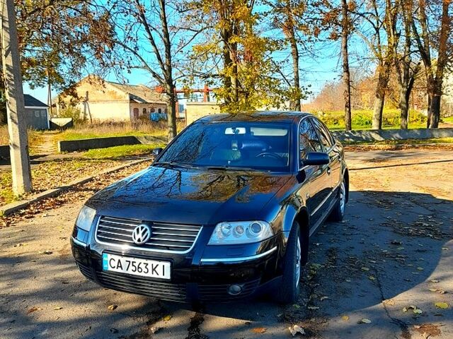 Черный Фольксваген Пассат, объемом двигателя 1.8 л и пробегом 370 тыс. км за 4500 $, фото 3 на Automoto.ua