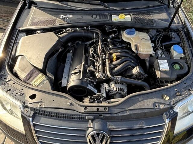 Черный Фольксваген Пассат, объемом двигателя 1.6 л и пробегом 277 тыс. км за 4900 $, фото 7 на Automoto.ua