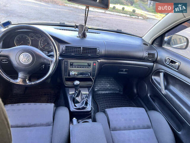 Черный Фольксваген Пассат, объемом двигателя 1.78 л и пробегом 300 тыс. км за 4350 $, фото 12 на Automoto.ua