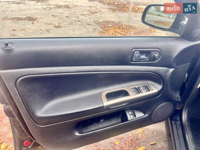 Чорний Фольксваген Пассат, об'ємом двигуна 1.78 л та пробігом 299 тис. км за 4350 $, фото 9 на Automoto.ua