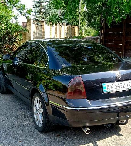 Чорний Фольксваген Пассат, об'ємом двигуна 2.8 л та пробігом 208 тис. км за 5600 $, фото 1 на Automoto.ua