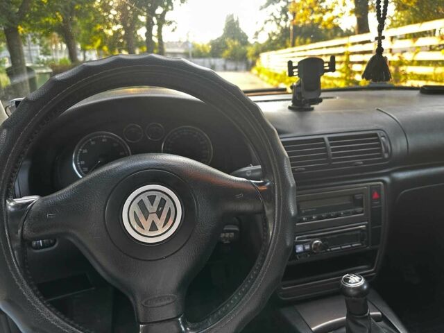 Чорний Фольксваген Пассат, об'ємом двигуна 1.8 л та пробігом 334 тис. км за 4390 $, фото 14 на Automoto.ua