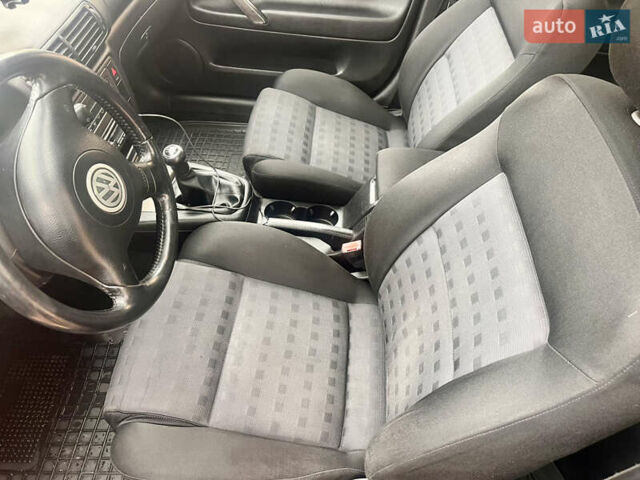 Чорний Фольксваген Пассат, об'ємом двигуна 1.78 л та пробігом 299 тис. км за 4350 $, фото 8 на Automoto.ua