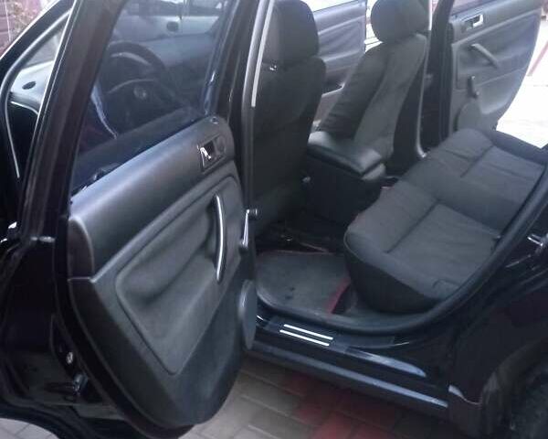 Черный Фольксваген Пассат, объемом двигателя 1.78 л и пробегом 267 тыс. км за 4800 $, фото 6 на Automoto.ua