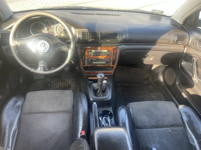 Чорний Фольксваген Пассат, об'ємом двигуна 1.9 л та пробігом 300 тис. км за 1950 $, фото 7 на Automoto.ua