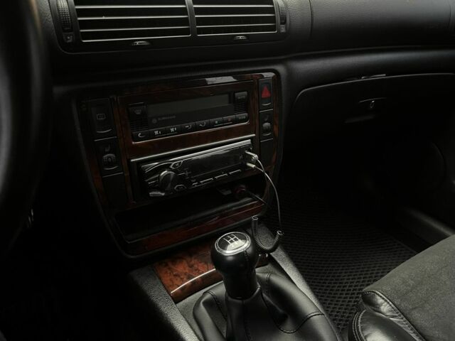 Черный Фольксваген Пассат, объемом двигателя 1.8 л и пробегом 334 тыс. км за 6000 $, фото 5 на Automoto.ua