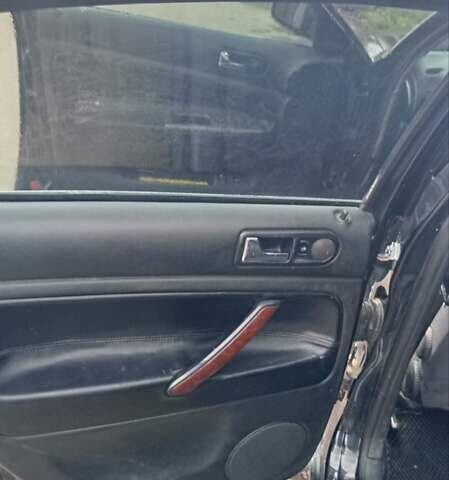 Черный Фольксваген Пассат, объемом двигателя 1.98 л и пробегом 538 тыс. км за 4500 $, фото 11 на Automoto.ua