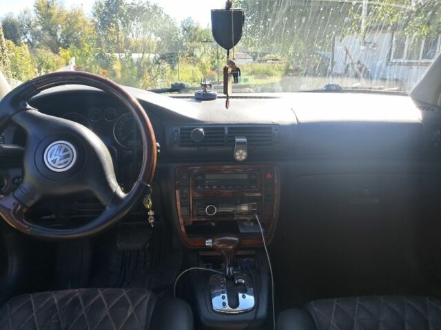 Черный Фольксваген Пассат, объемом двигателя 3 л и пробегом 386 тыс. км за 4100 $, фото 5 на Automoto.ua