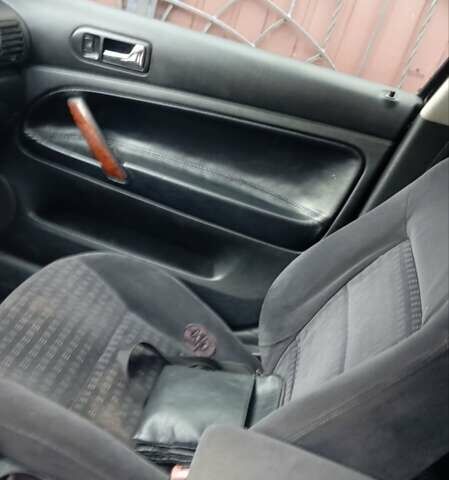 Черный Фольксваген Пассат, объемом двигателя 1.98 л и пробегом 538 тыс. км за 4500 $, фото 9 на Automoto.ua