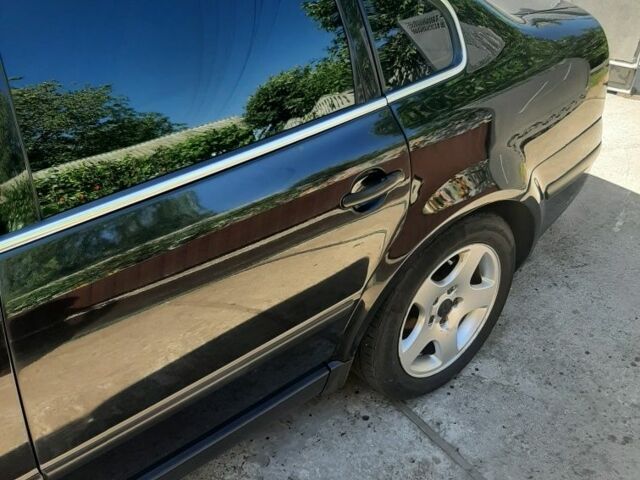 Черный Фольксваген Пассат, объемом двигателя 1.9 л и пробегом 282 тыс. км за 5200 $, фото 2 на Automoto.ua