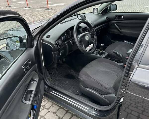 Черный Фольксваген Пассат, объемом двигателя 1.6 л и пробегом 318 тыс. км за 4000 $, фото 10 на Automoto.ua