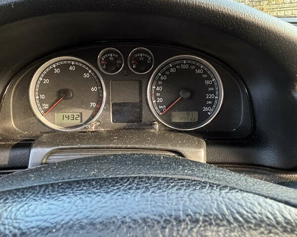 Черный Фольксваген Пассат, объемом двигателя 1.6 л и пробегом 277 тыс. км за 4900 $, фото 16 на Automoto.ua