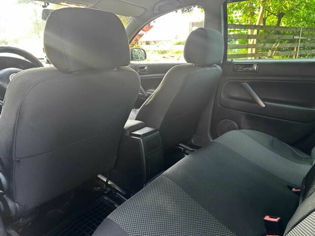 Чорний Фольксваген Пассат, об'ємом двигуна 1.8 л та пробігом 334 тис. км за 4390 $, фото 16 на Automoto.ua