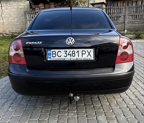 Черный Фольксваген Пассат, объемом двигателя 1.6 л и пробегом 277 тыс. км за 4900 $, фото 3 на Automoto.ua