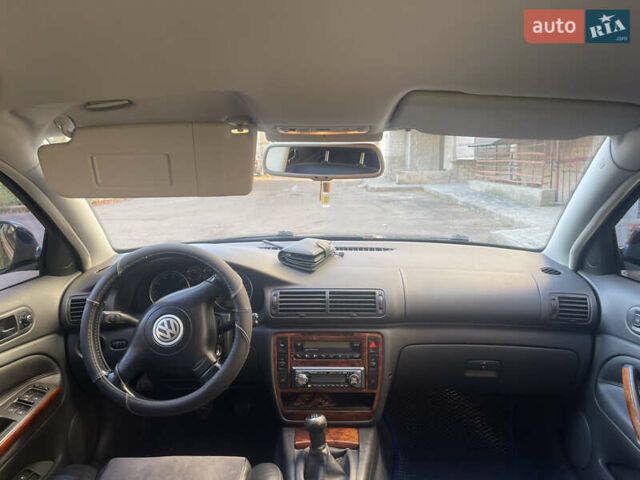 Черный Фольксваген Пассат, объемом двигателя 1.98 л и пробегом 257 тыс. км за 4500 $, фото 12 на Automoto.ua