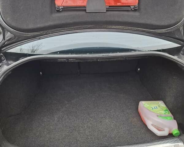 Черный Фольксваген Пассат, объемом двигателя 1.98 л и пробегом 183 тыс. км за 4900 $, фото 19 на Automoto.ua