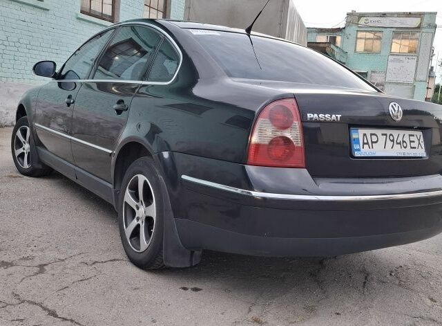Черный Фольксваген Пассат, объемом двигателя 1.8 л и пробегом 342 тыс. км за 5300 $, фото 13 на Automoto.ua