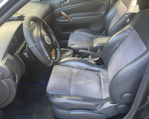 Черный Фольксваген Пассат, объемом двигателя 1.98 л и пробегом 257 тыс. км за 4500 $, фото 11 на Automoto.ua