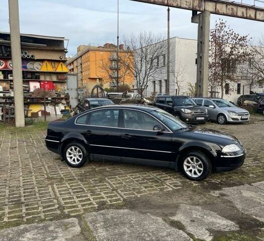 Черный Фольксваген Пассат, объемом двигателя 1.9 л и пробегом 220 тыс. км за 1650 $, фото 3 на Automoto.ua