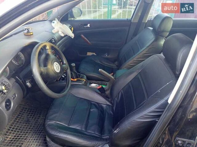 Черный Фольксваген Пассат, объемом двигателя 1.98 л и пробегом 300 тыс. км за 3750 $, фото 2 на Automoto.ua