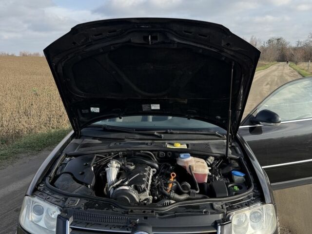 Черный Фольксваген Пассат, объемом двигателя 1.9 л и пробегом 443 тыс. км за 2400 $, фото 7 на Automoto.ua