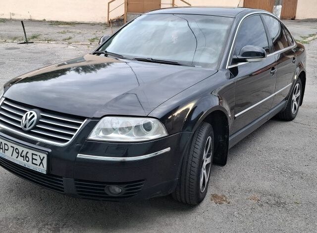 Черный Фольксваген Пассат, объемом двигателя 1.8 л и пробегом 342 тыс. км за 5300 $, фото 11 на Automoto.ua