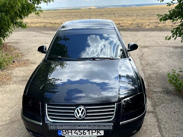 Черный Фольксваген Пассат, объемом двигателя 2 л и пробегом 360 тыс. км за 4100 $, фото 2 на Automoto.ua