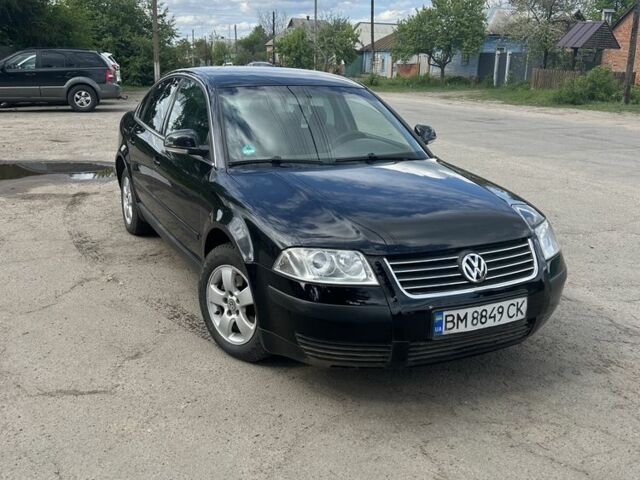 Черный Фольксваген Пассат, объемом двигателя 1.6 л и пробегом 345 тыс. км за 3600 $, фото 1 на Automoto.ua