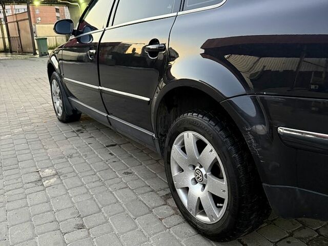 Черный Фольксваген Пассат, объемом двигателя 2.8 л и пробегом 277 тыс. км за 4300 $, фото 1 на Automoto.ua