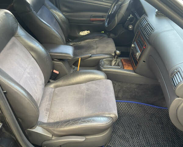 Черный Фольксваген Пассат, объемом двигателя 1.98 л и пробегом 257 тыс. км за 4500 $, фото 10 на Automoto.ua