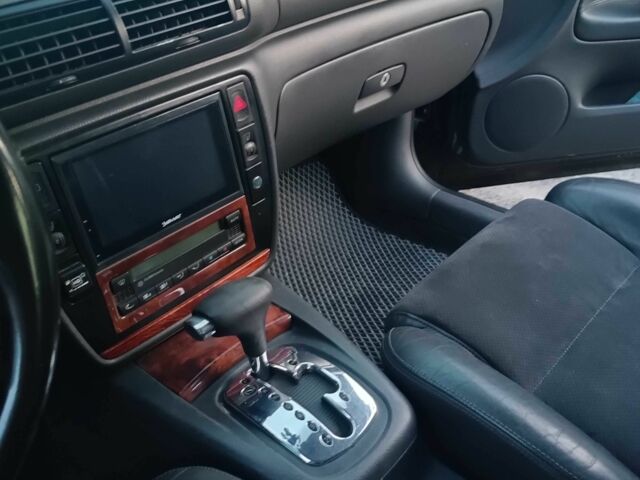 Черный Фольксваген Пассат, объемом двигателя 1.8 л и пробегом 250 тыс. км за 5200 $, фото 8 на Automoto.ua