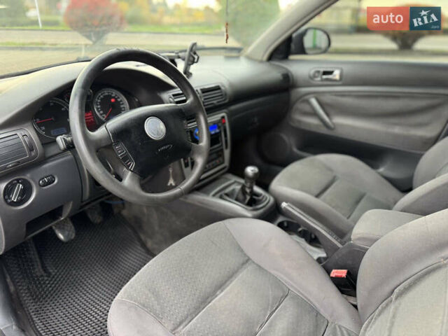 Черный Фольксваген Пассат, объемом двигателя 1.9 л и пробегом 324 тыс. км за 3850 $, фото 1 на Automoto.ua