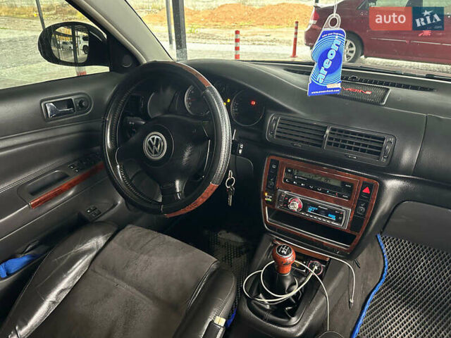 Черный Фольксваген Пассат, объемом двигателя 1.78 л и пробегом 360 тыс. км за 3750 $, фото 9 на Automoto.ua