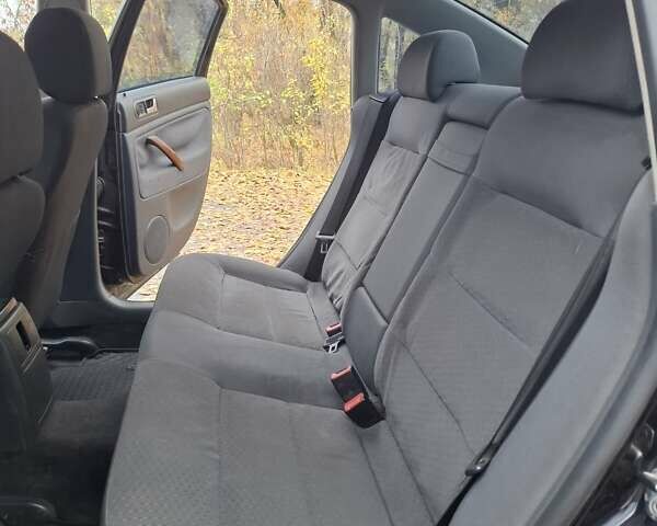 Черный Фольксваген Пассат, объемом двигателя 1.98 л и пробегом 183 тыс. км за 4900 $, фото 1 на Automoto.ua