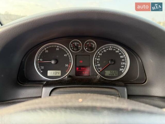 Черный Фольксваген Пассат, объемом двигателя 1.9 л и пробегом 443 тыс. км за 2400 $, фото 8 на Automoto.ua