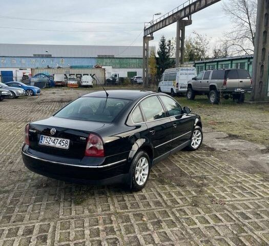 Черный Фольксваген Пассат, объемом двигателя 1.9 л и пробегом 220 тыс. км за 1650 $, фото 5 на Automoto.ua