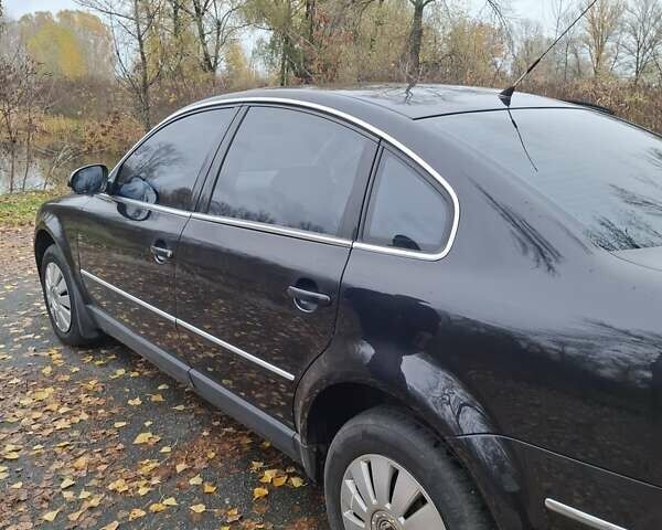 Черный Фольксваген Пассат, объемом двигателя 1.98 л и пробегом 183 тыс. км за 4900 $, фото 11 на Automoto.ua