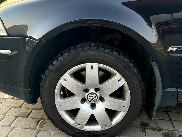 Черный Фольксваген Пассат, объемом двигателя 2.8 л и пробегом 277 тыс. км за 4300 $, фото 2 на Automoto.ua