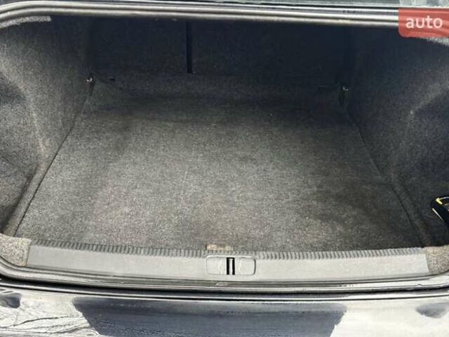 Чорний Фольксваген Пассат, об'ємом двигуна 1.6 л та пробігом 254 тис. км за 5000 $, фото 16 на Automoto.ua