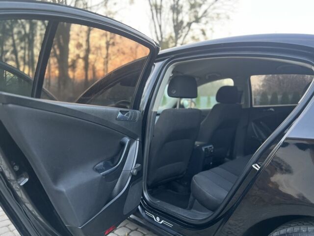 Чорний Фольксваген Пассат, об'ємом двигуна 2 л та пробігом 285 тис. км за 3950 $, фото 13 на Automoto.ua