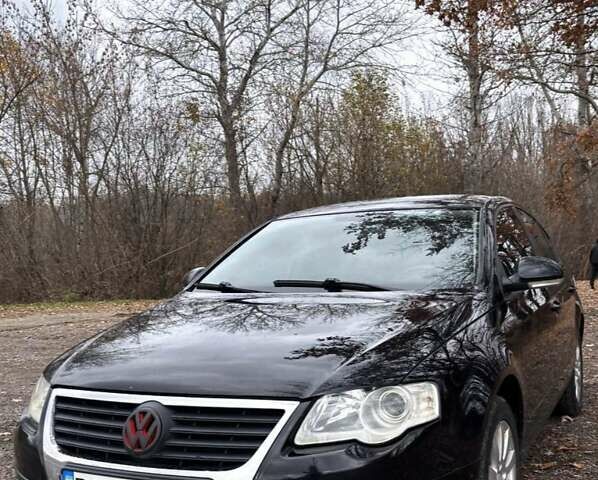 Чорний Фольксваген Пассат, об'ємом двигуна 1.6 л та пробігом 254 тис. км за 5000 $, фото 7 на Automoto.ua