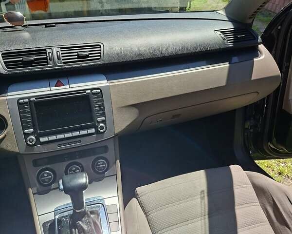 Чорний Фольксваген Пассат, об'ємом двигуна 1.98 л та пробігом 373 тис. км за 5500 $, фото 11 на Automoto.ua