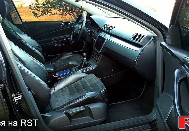 Чорний Фольксваген Пассат, об'ємом двигуна 2 л та пробігом 255 тис. км за 7400 $, фото 4 на Automoto.ua